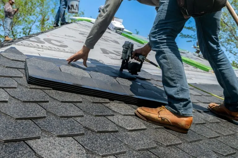 Asphalt shingle roof installation service in Dubai Hills Estate Asphalt shingle roof installation service in Dubai Hills Estate